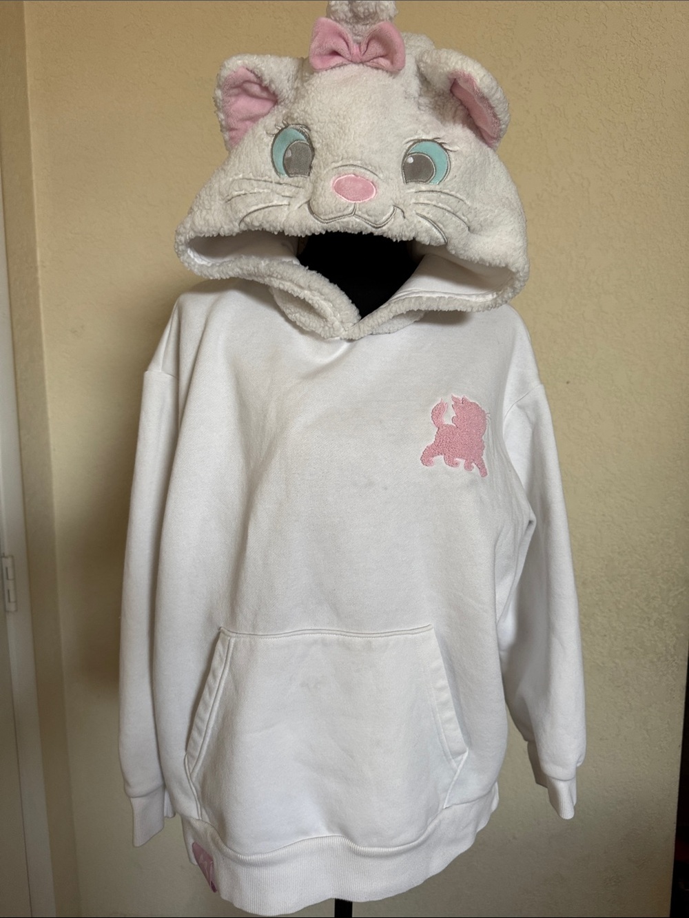 Disney parks The Aristocrats Marie Sherpa Hoodie with Ivory Lining size Small